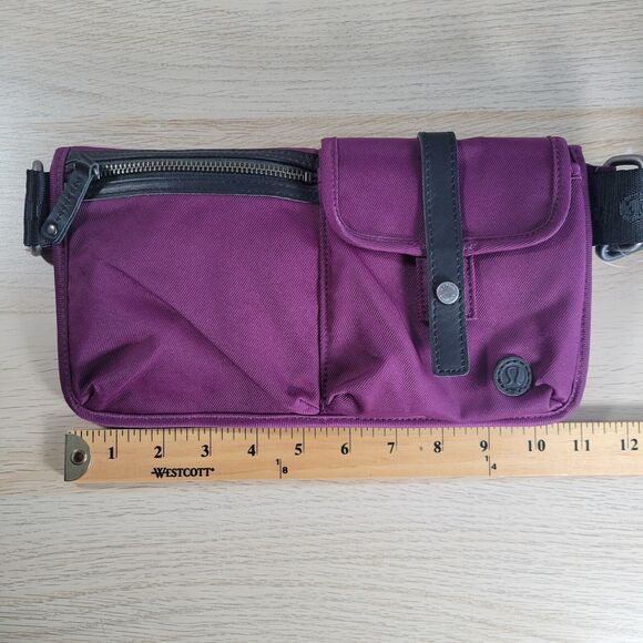 Lululemon Doggy Fanny Pack Dog Walking Belt Bag Travel Pooch Sport Pockets Pouch - Picture 10 of 11